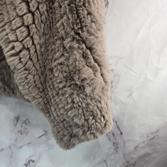 Soft Surroundings Vest Women Small Brown Taupe Faux Fur Jenai Knit Gilet Fleece - Picture 5 of 10
